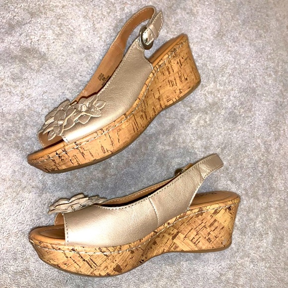 BJORNDAL Daphne gold leather cork wedges heels shoes womens size 6 - Picture 3 of 13